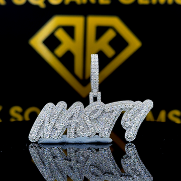 Nastique Moissanite Pendant