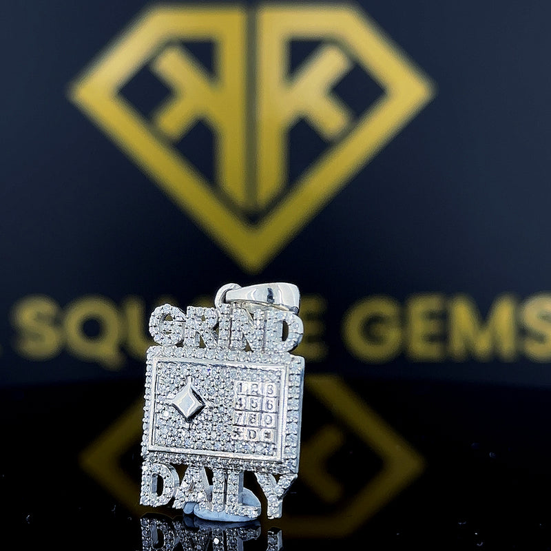 Daily Grind Elite Pendant