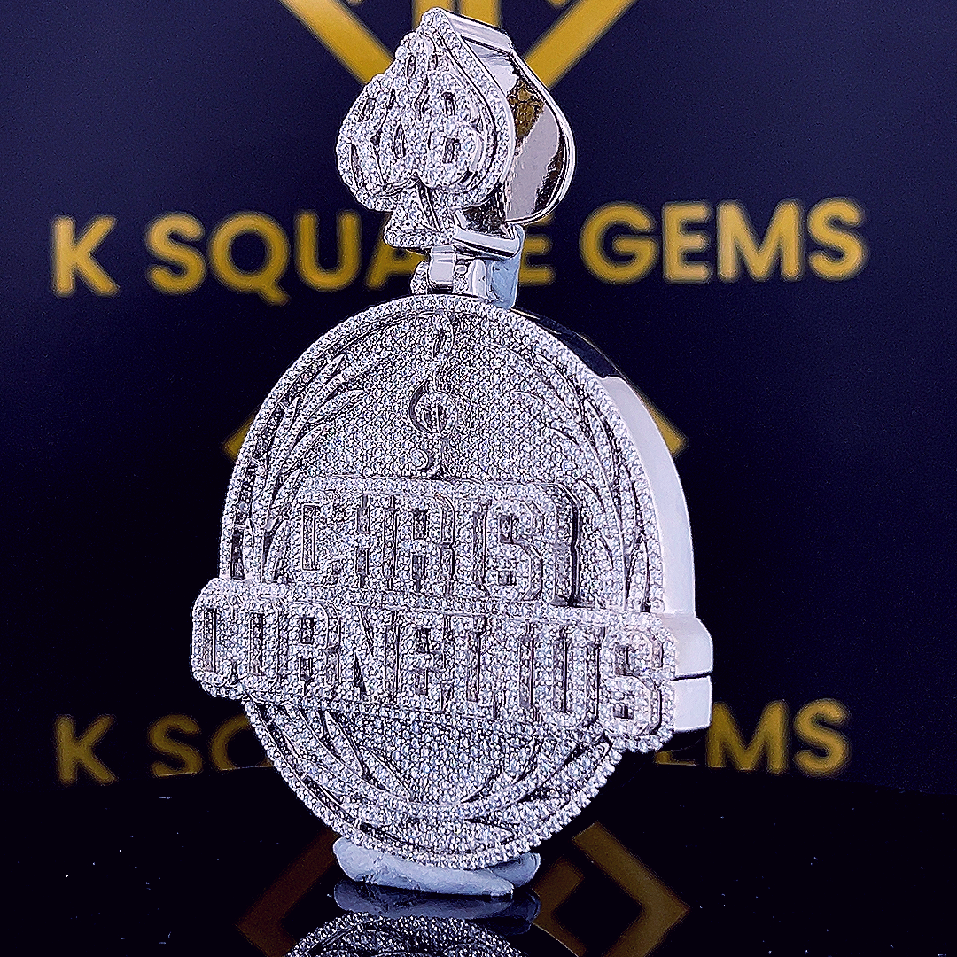 Crown Note Elite Pendant