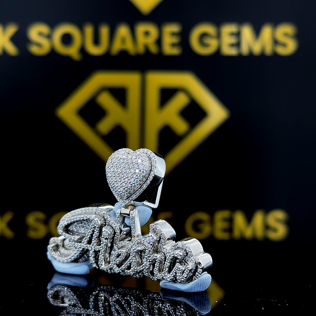 Heartfelt Aura Moissanite Pendant
