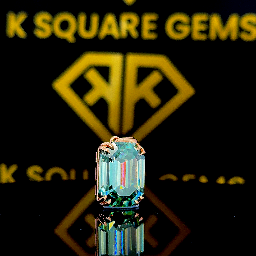 EmeraFlex Moissanite Pendent