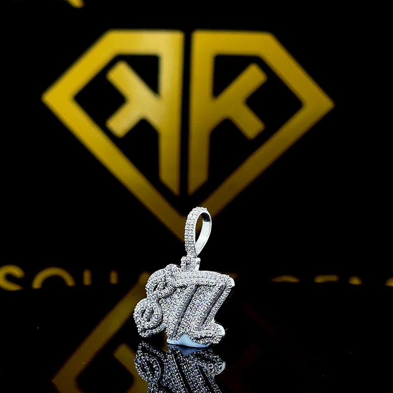 Glitz Moissanite Pendent