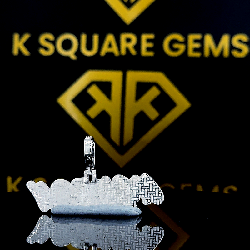 CamVibe Moissanite Pendant