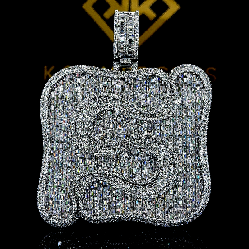 Swurve Moissanite Pendent