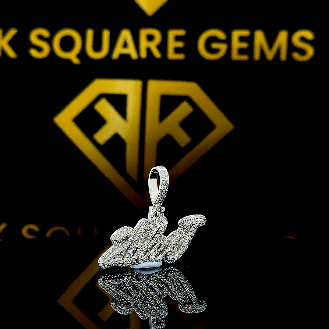 Flexor Moissanite Pendant