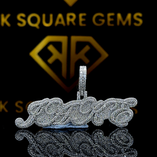 Savagé Moissanite Pendant