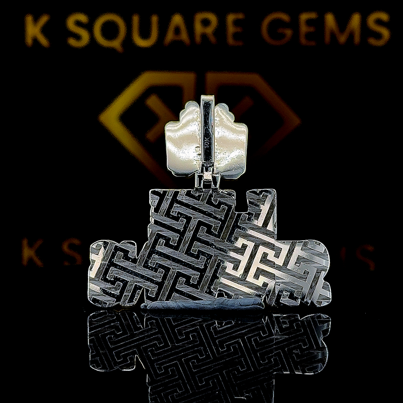 Streamzzy Moissanite Pendant