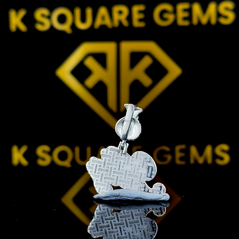 Bezz Moissanite Pendent