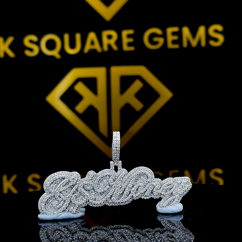 GoMoney Moissanite Pendent
