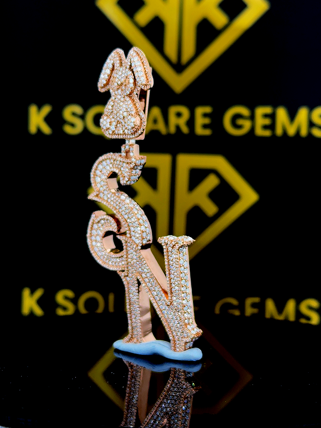 Snobbit Luxe Fire Pendant