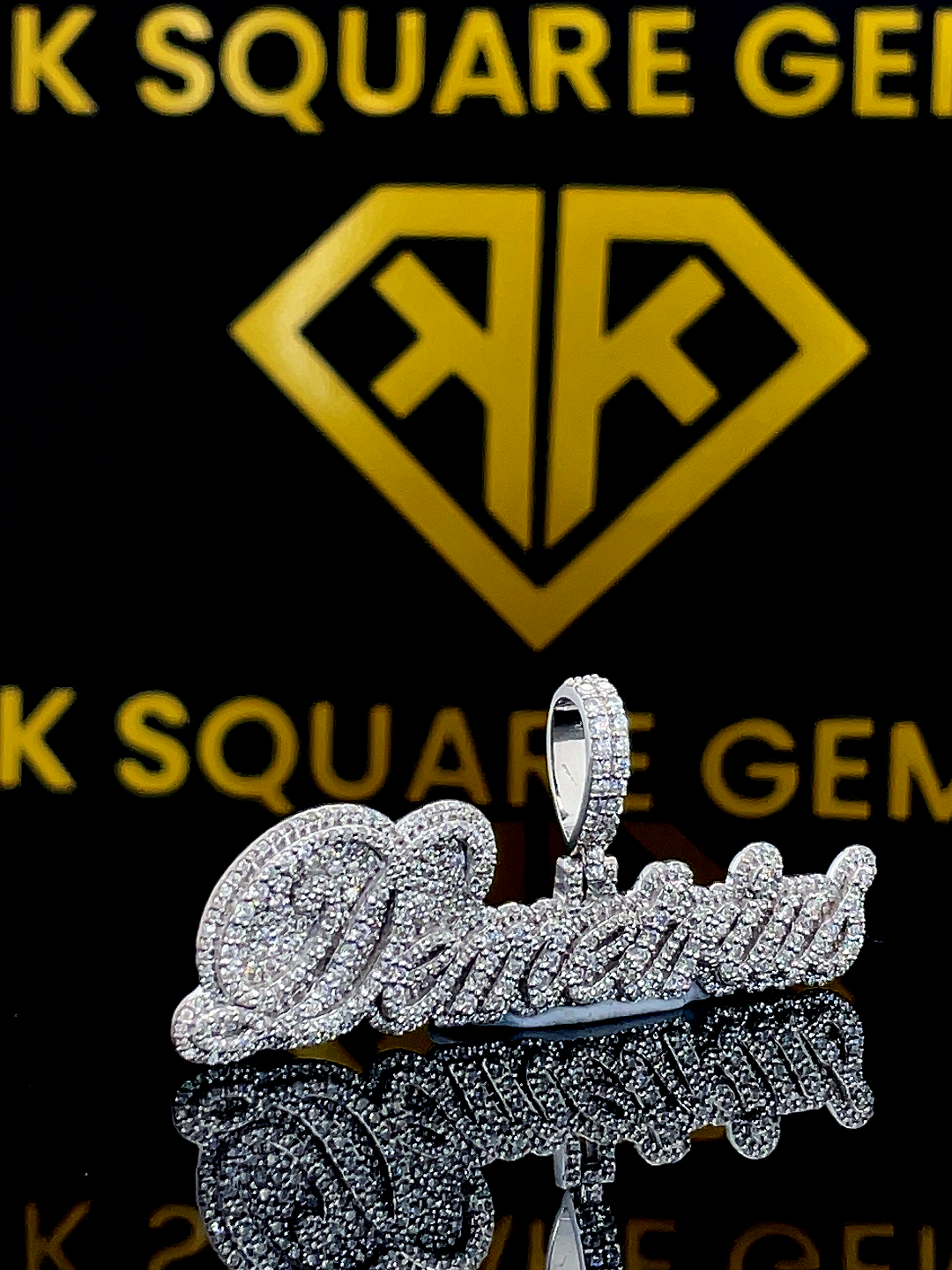 Demiric Moissanite Pendent