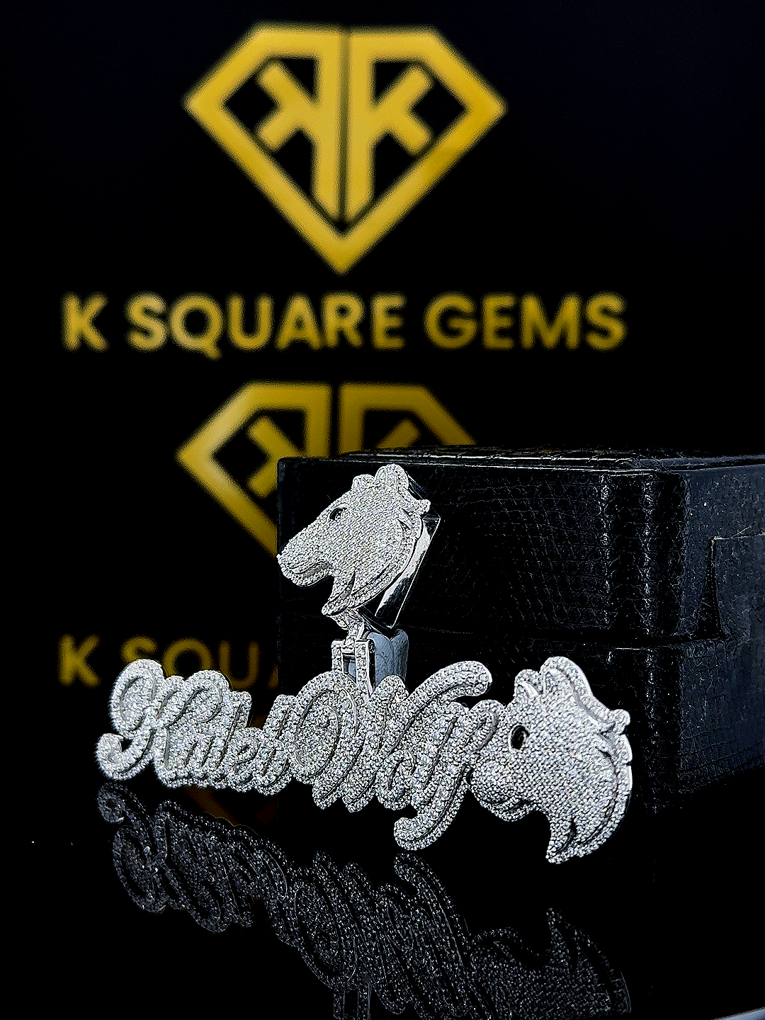 Wolflare Moissanite Pendent