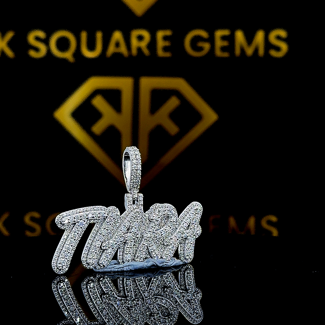 Tiarafy Moissanite Pendant