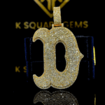 Dyn Moissanite Pendent