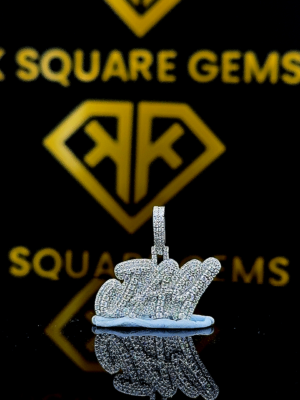 Chinova Moissanite Pendent