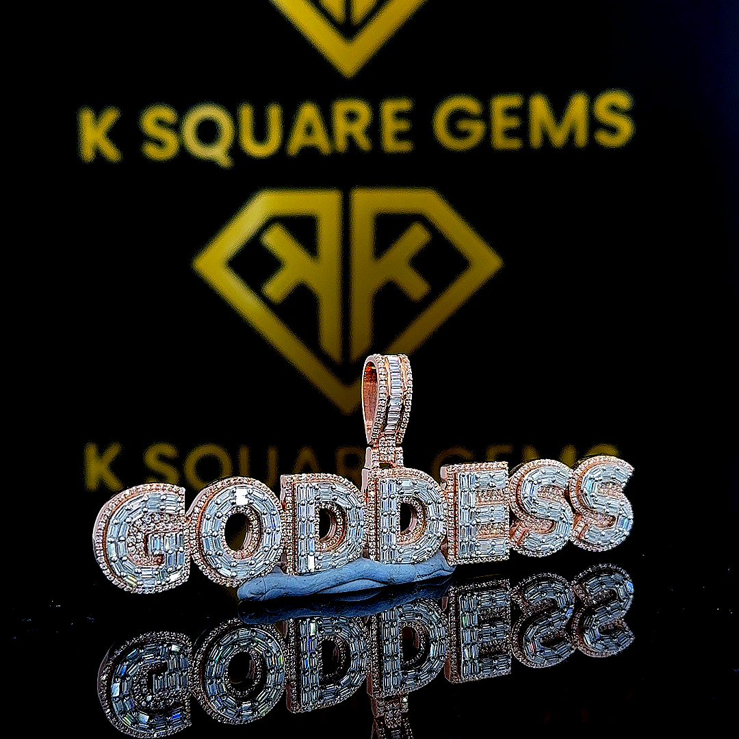 Divina Moissanite Pendent