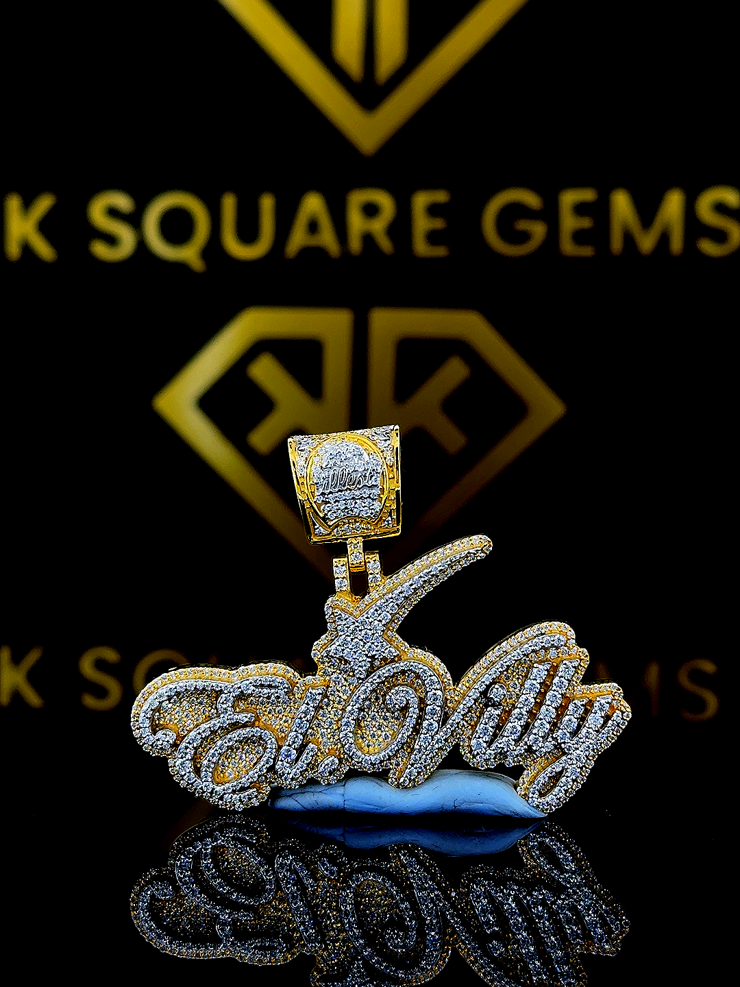 Villatoro Moissanite Pendent