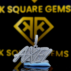 Avzion Moissanite Pendent