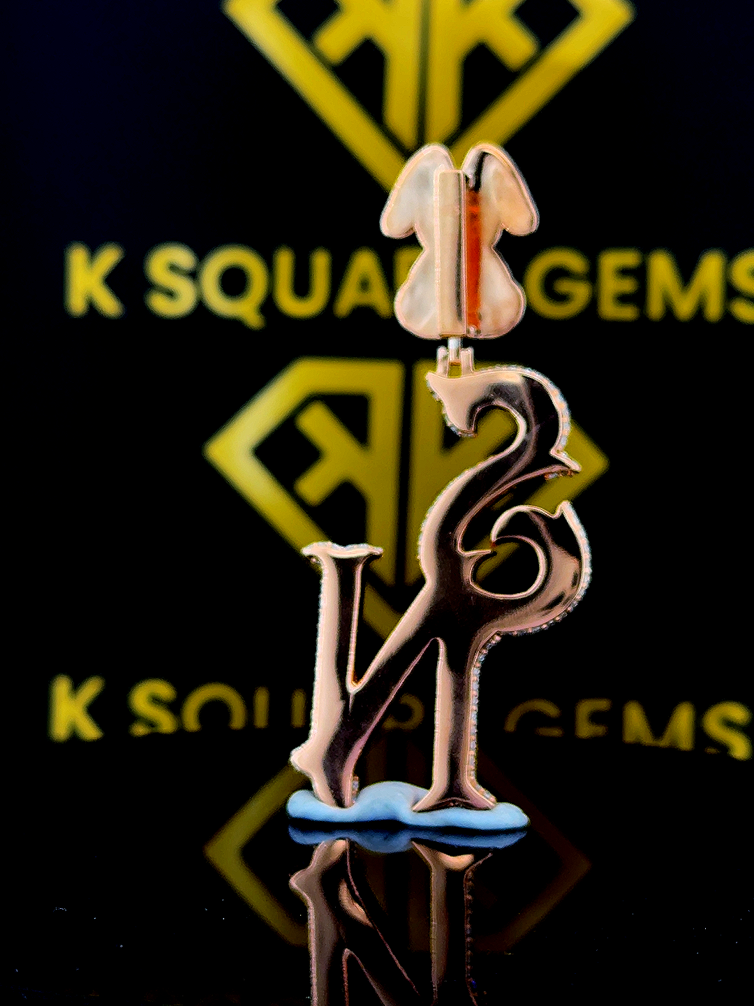 Snobbit Luxe Fire Pendant