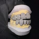 Custom Hip Hop Jewelry Teeth Down 10 925 Sterling Silver VVS Clarity Round Cut Diamond Fully Iced Out Moissanite Grillz