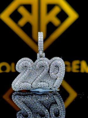 229 Shine 1.70 Ct Moissanite Pendant