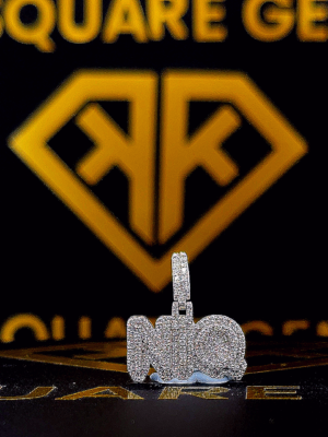 SparkNod Moissanite Pendent