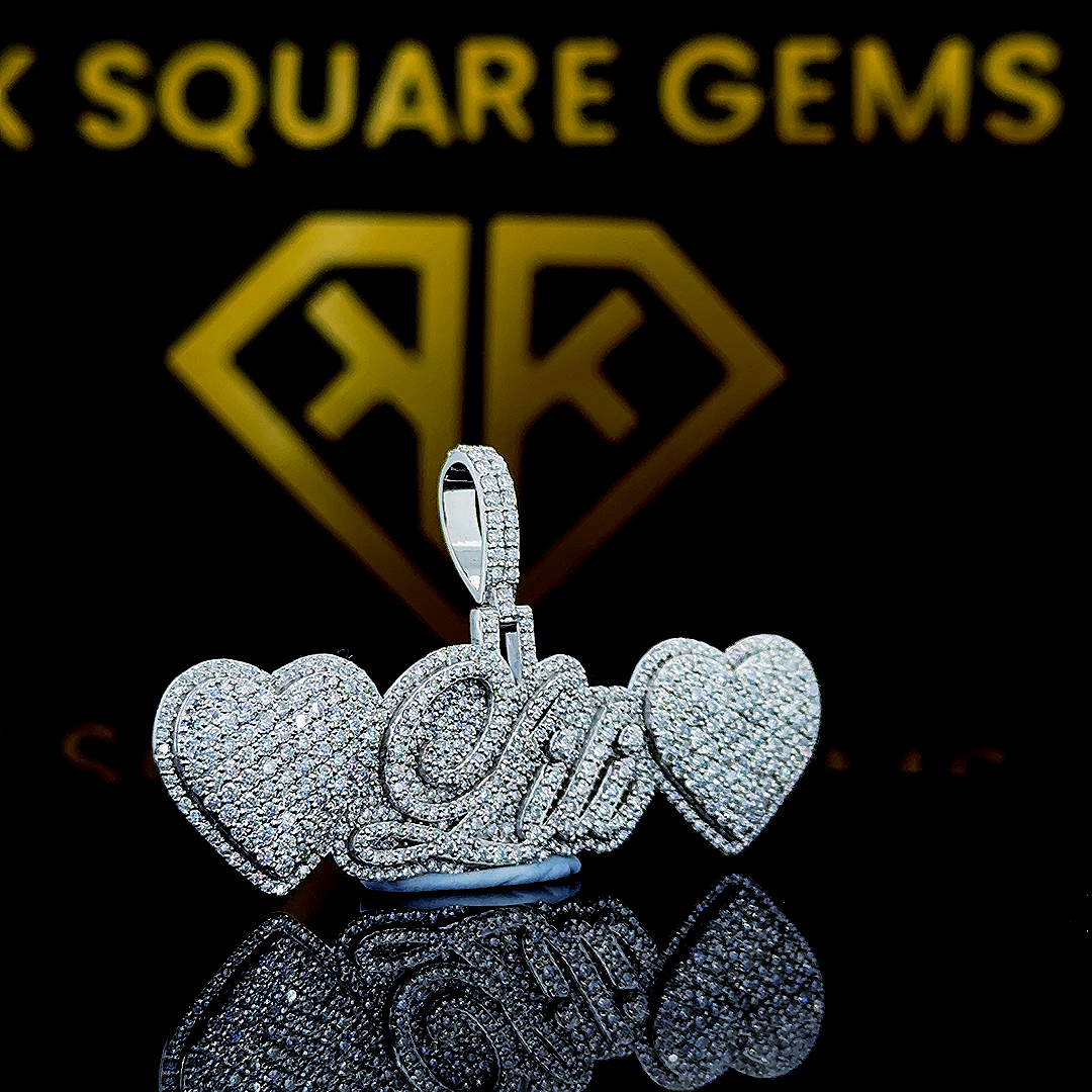 Olii Moissanite Pendent