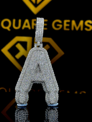 Azzar Moissanite Pendent