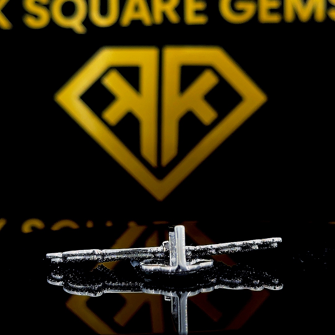 StormFlex Moissanite Pendent